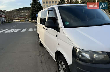 Минивэн Volkswagen Transporter 2010 в 