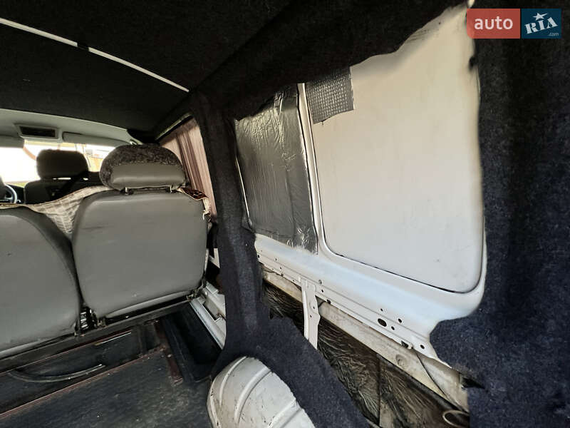 Минивэн Volkswagen Transporter 2010 в Могилев-Подольске