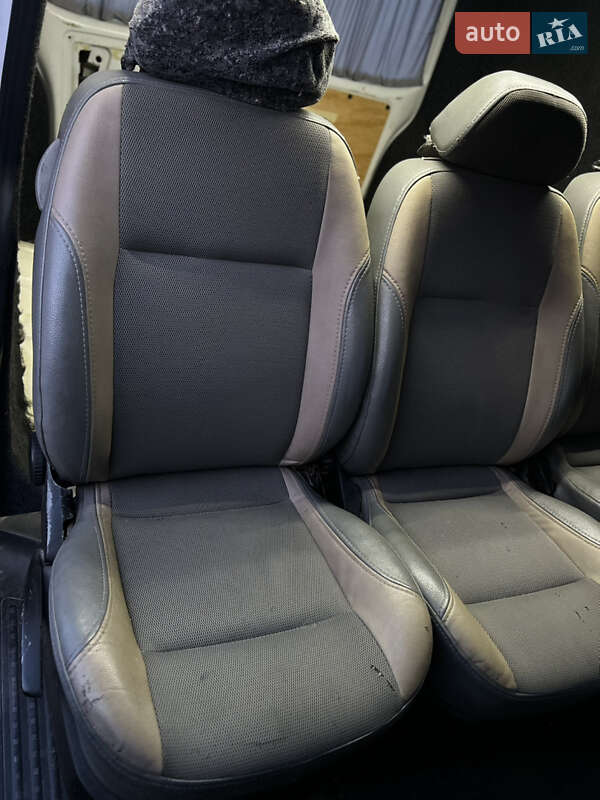 Минивэн Volkswagen Transporter 2010 в Могилев-Подольске