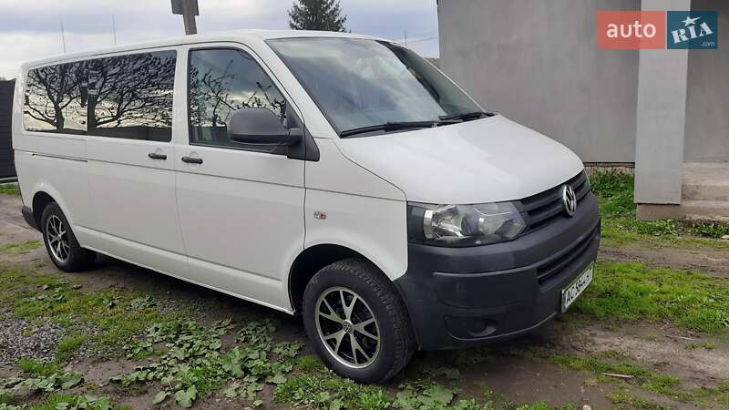 Минивэн Volkswagen Transporter 2015 в Рожище