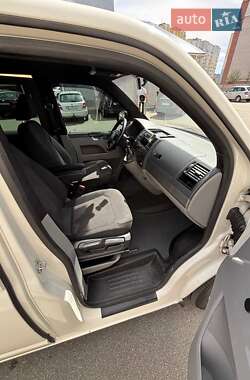Минивэн Volkswagen Transporter 2005 в 