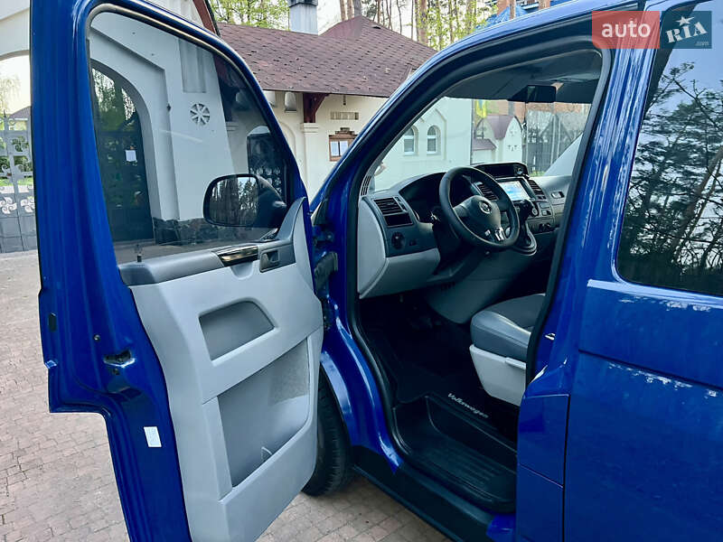 Минивэн Volkswagen Transporter 2012 в Киеве