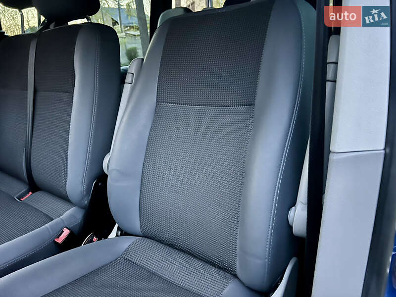 Минивэн Volkswagen Transporter 2012 в Киеве