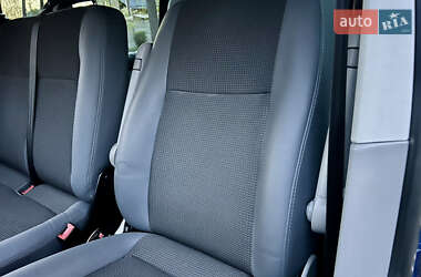 Мінівен Volkswagen Transporter 2012 в 