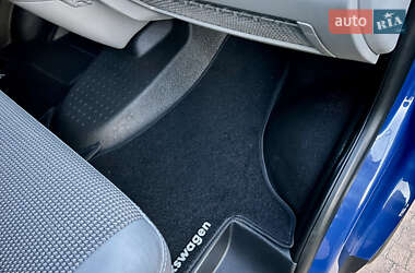 Мінівен Volkswagen Transporter 2012 в 