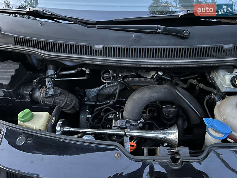 Минивэн Volkswagen Transporter 2012 в Киеве