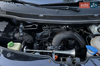 Мінівен Volkswagen Transporter 2012 в 