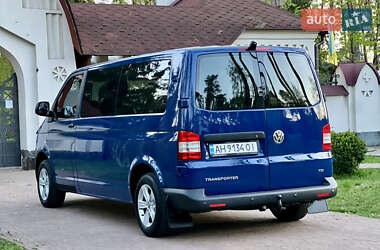 Мінівен Volkswagen Transporter 2012 в 