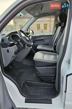 Грузовой фургон Volkswagen Transporter 2020 в 