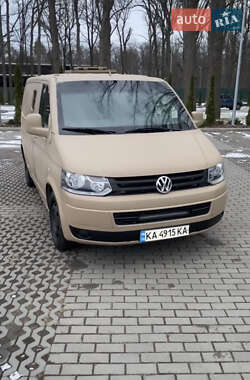 Вантажний фургон Volkswagen Transporter 2006 в Харкові