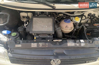 Минивэн Volkswagen Transporter 2001 в 