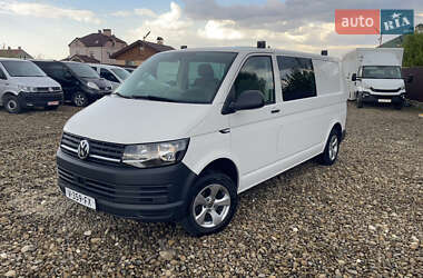Минивэн Volkswagen Transporter 2017 в 