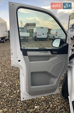 Минивэн Volkswagen Transporter 2017 в 