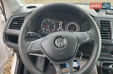 Минивэн Volkswagen Transporter 2017 в 