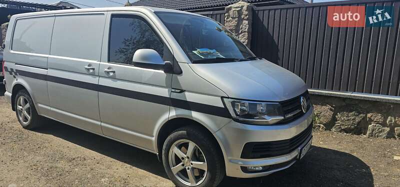 Грузовой фургон Volkswagen Transporter 2017 в Барышевке