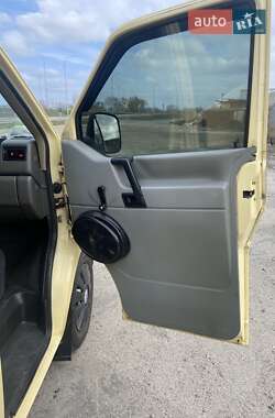Грузовой фургон Volkswagen Transporter 1991 в 