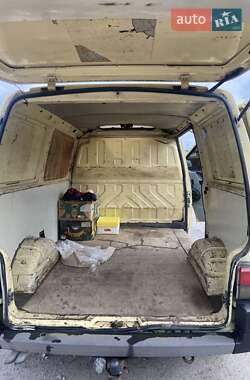 Грузовой фургон Volkswagen Transporter 1991 в 