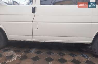 Мінівен Volkswagen Transporter 2002 в 