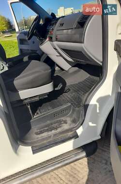 Минивэн Volkswagen Transporter 2006 в 