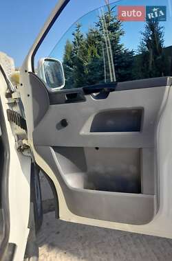 Минивэн Volkswagen Transporter 2006 в 