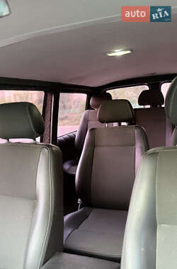Минивэн Volkswagen Transporter 2004 в 