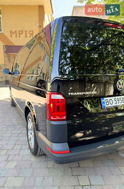 Минивэн Volkswagen Transporter 2017 в 