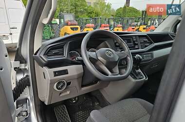 Вантажний фургон Volkswagen Transporter 2020 в 