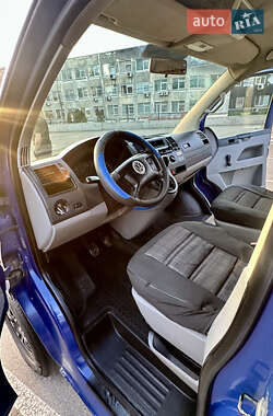 Мінівен Volkswagen Transporter 2003 в 