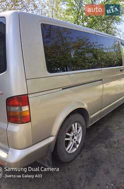 Минивэн Volkswagen Transporter 2004 в 