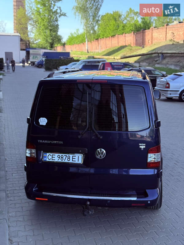 Минивэн Volkswagen Transporter 2009 в Черновцах
