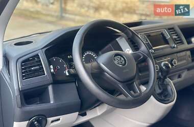 Грузовой фургон Volkswagen Transporter 2017 в 