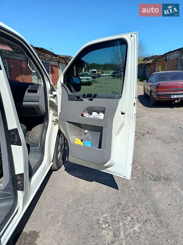 Мінівен Volkswagen Transporter 2006 в Миколаєві