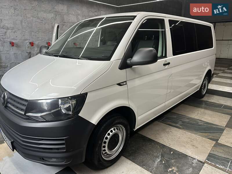 Минивэн Volkswagen Transporter 2018 в 