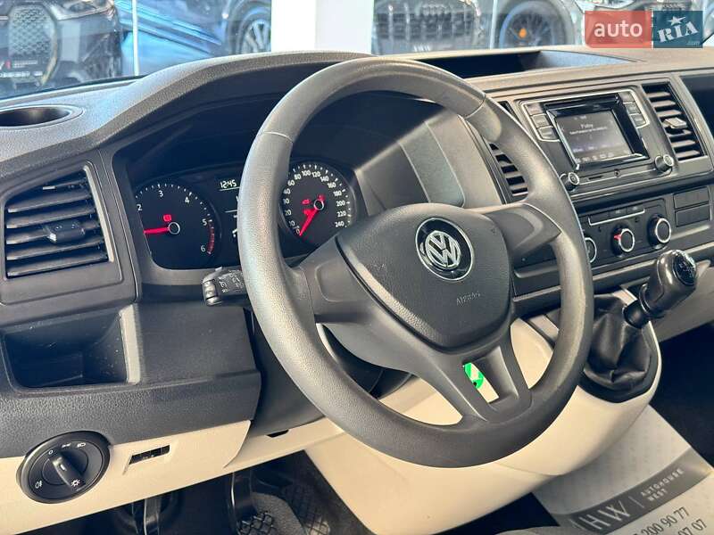 Вантажний фургон Volkswagen Transporter 2018 в Львові