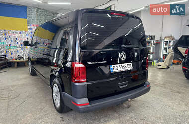 Минивэн Volkswagen Transporter 2017 в 