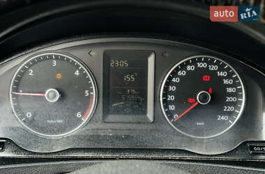 Грузовой фургон Volkswagen Transporter 2010 в 