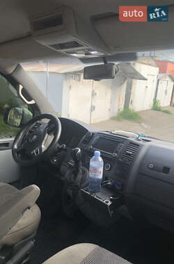 Минивэн Volkswagen Transporter 2012 в 