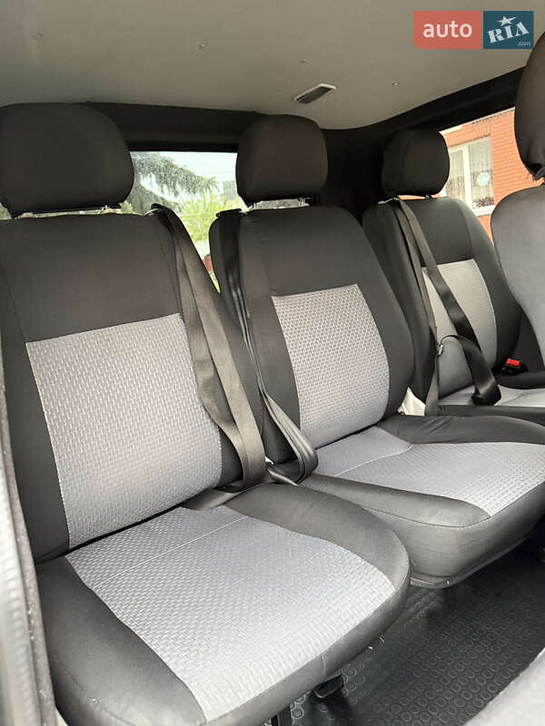 Мінівен Volkswagen Transporter 2016 в Кременці