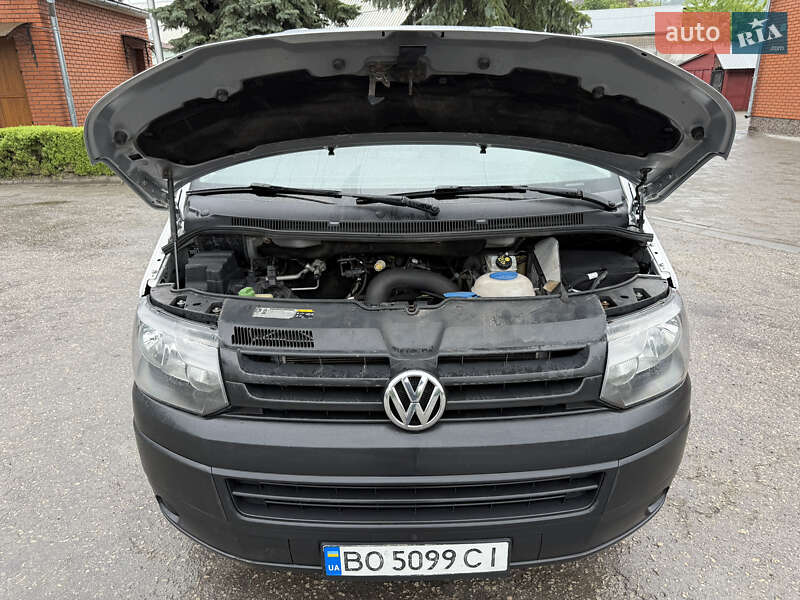 Мінівен Volkswagen Transporter 2016 в Кременці