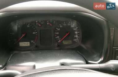 Мінівен Volkswagen Transporter 2000 в Києві
