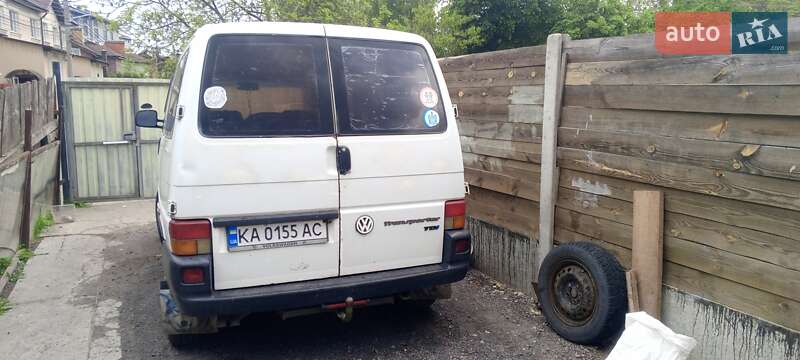 Минивэн Volkswagen Transporter 2000 в Киеве