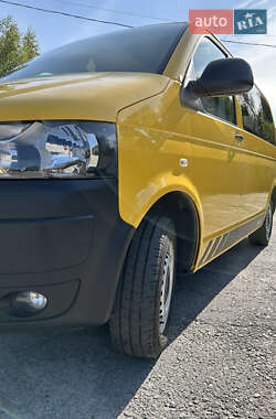 Минивэн Volkswagen Transporter 2013 в 