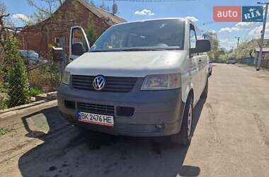 Минивэн Volkswagen Transporter 2004 в Ровно