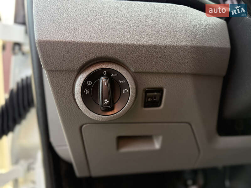 Вантажний фургон Volkswagen Transporter 2020 в Києві