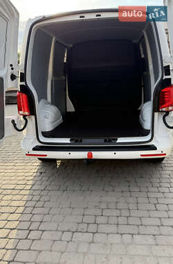 Грузовой фургон Volkswagen Transporter 2020 в 