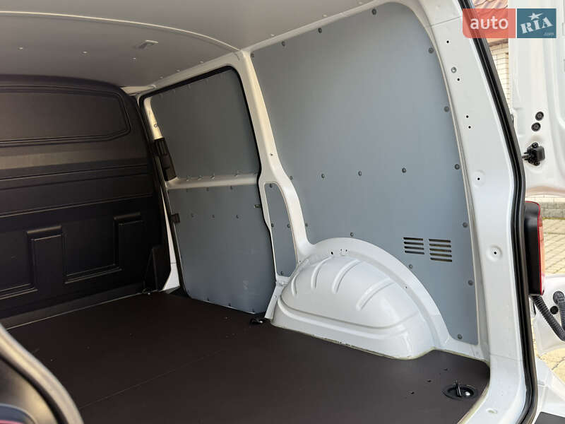 Вантажний фургон Volkswagen Transporter 2020 в Києві
