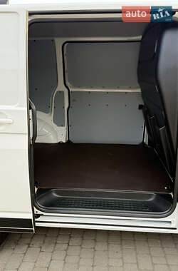 Грузовой фургон Volkswagen Transporter 2020 в 