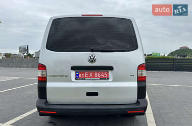 Минивэн Volkswagen Transporter 2013 в 