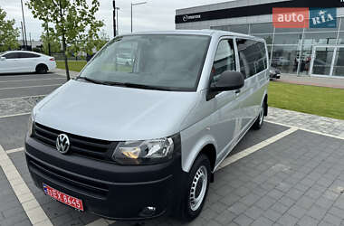 Минивэн Volkswagen Transporter 2013 в 