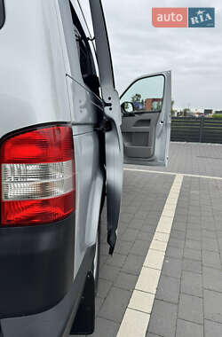 Минивэн Volkswagen Transporter 2013 в 